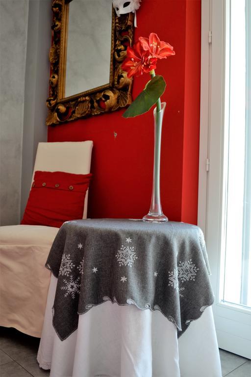 Tremezzina Appartamento Red & Grey Mezzegra Dış mekan fotoğraf