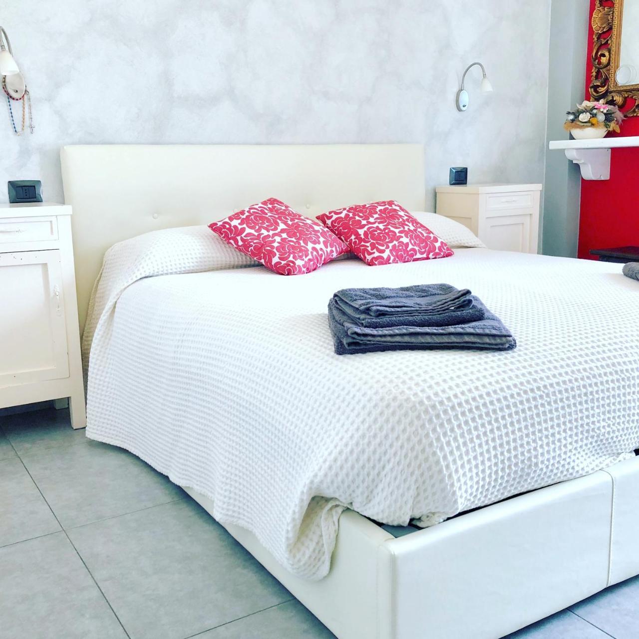 Tremezzina Appartamento Red & Grey Mezzegra Dış mekan fotoğraf