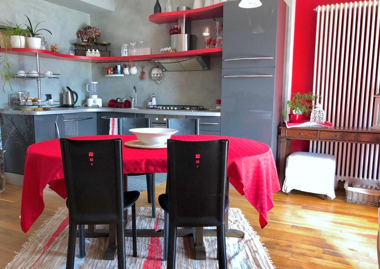 Tremezzina Appartamento Red & Grey Mezzegra Dış mekan fotoğraf
