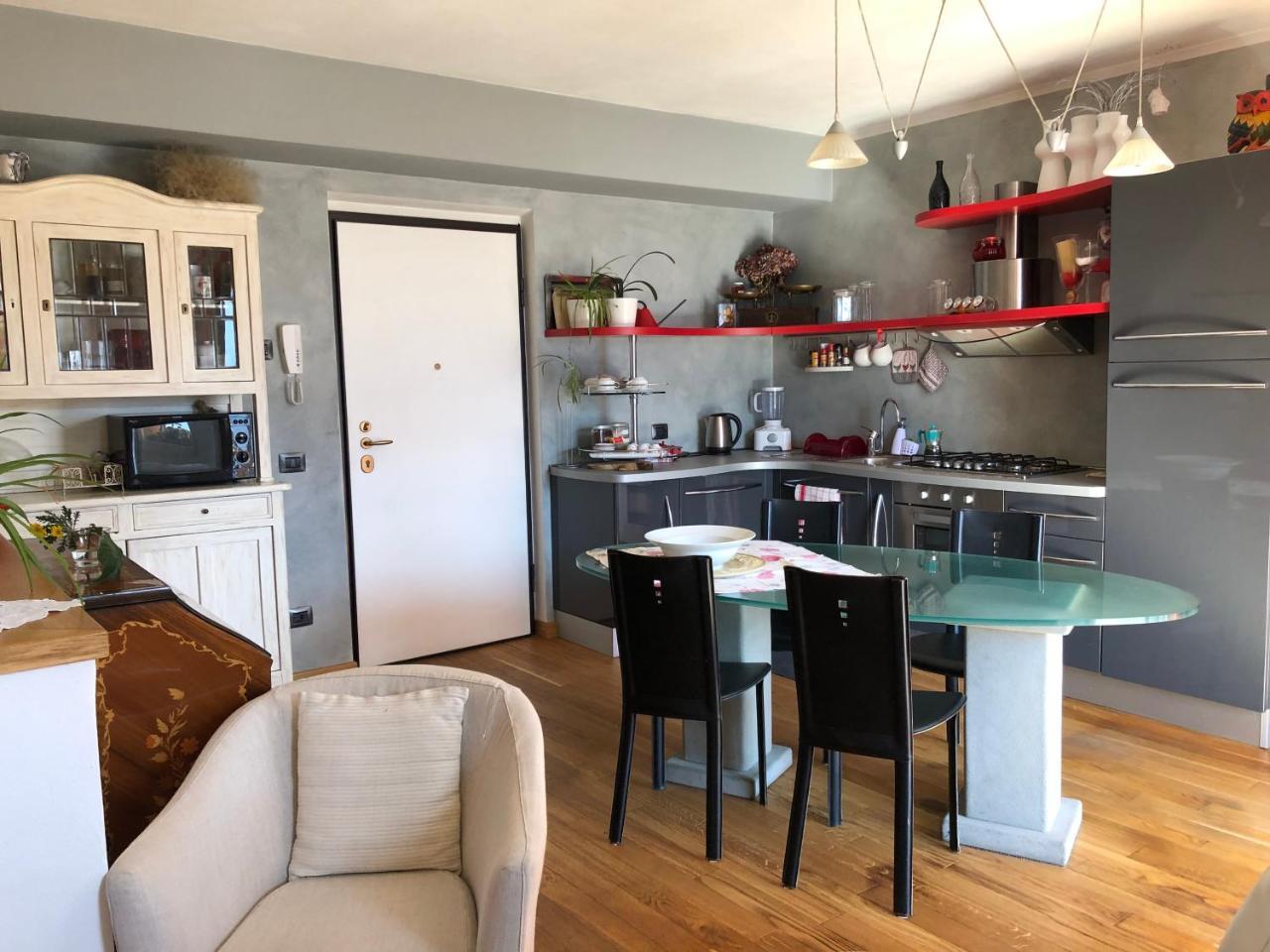 Tremezzina Appartamento Red & Grey Mezzegra Dış mekan fotoğraf