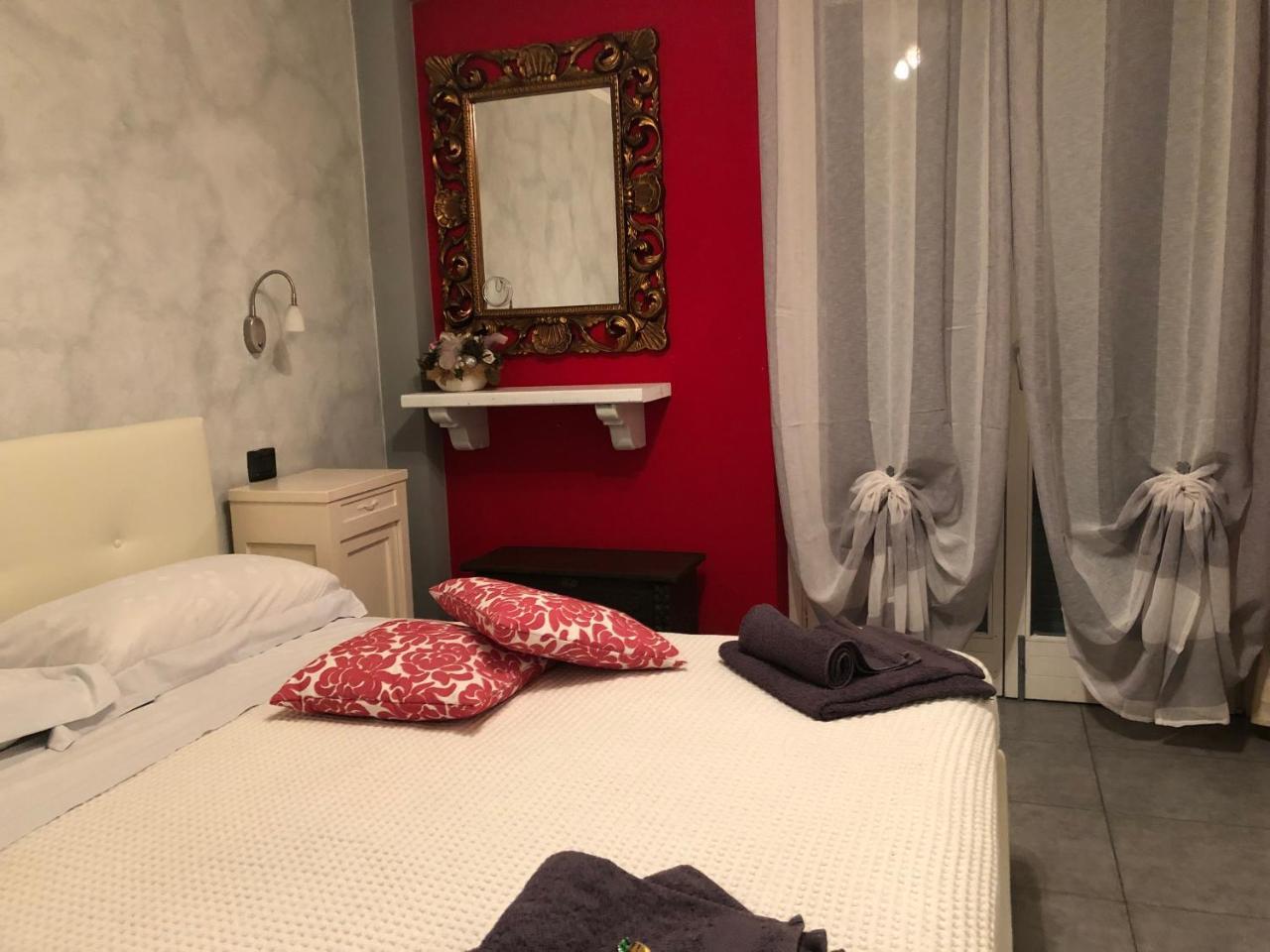 Tremezzina Appartamento Red & Grey Mezzegra Dış mekan fotoğraf